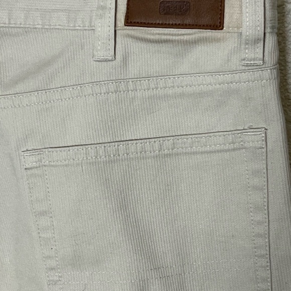 L L Bean Off White/ Light Cream Colored Thin Corduroy Pants Sz 34 - Picture 6 of 8